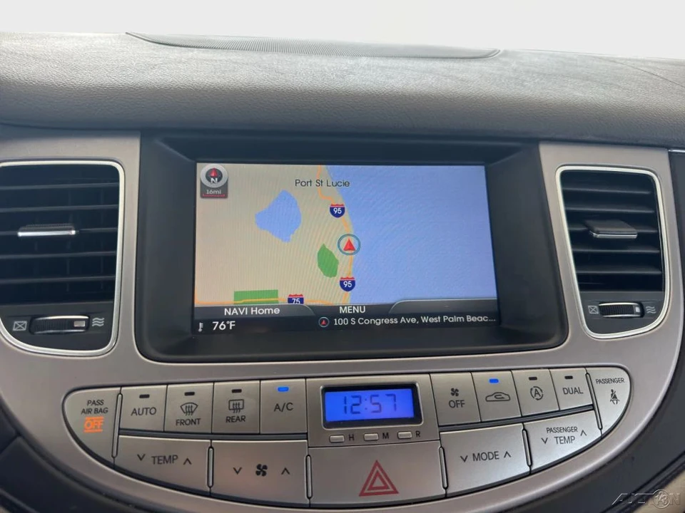 2014 Hyundai Genesis - Image 17 of 21