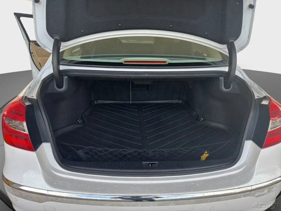 2014 Hyundai Genesis - Image 21 of 21