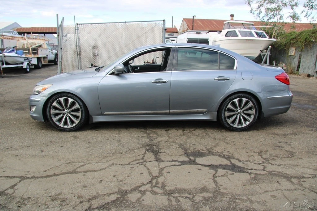 2014 Hyundai Genesis - Image 3 of 21
