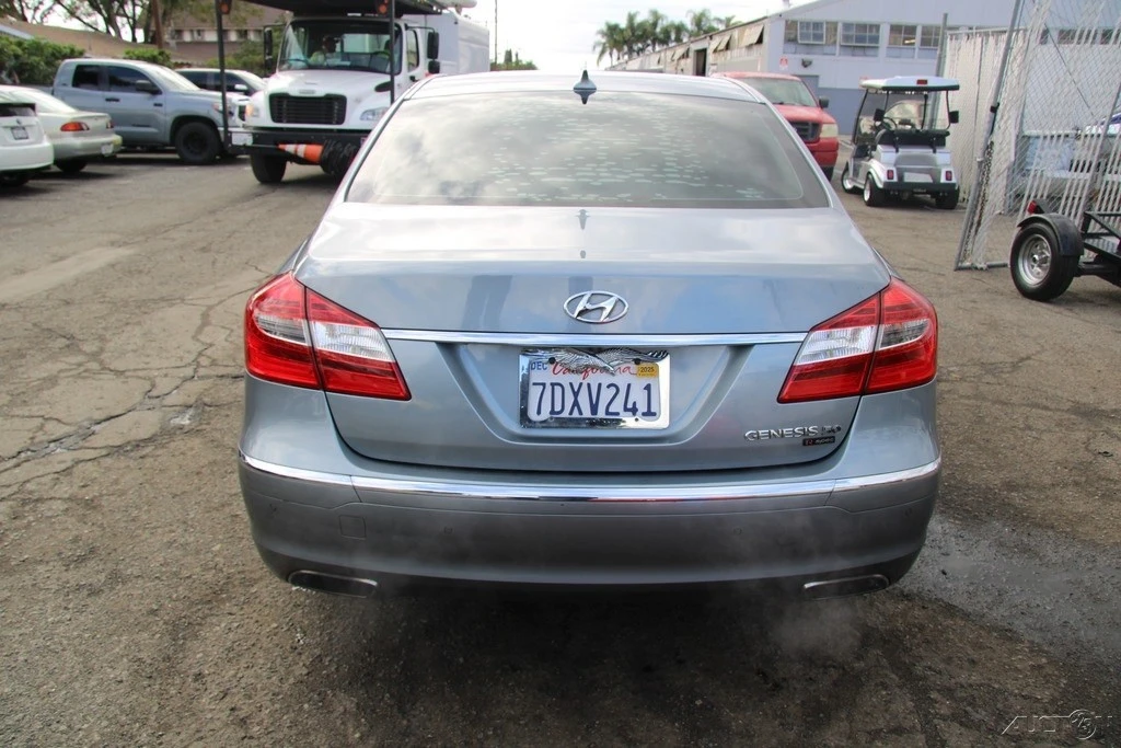 2014 Hyundai Genesis - Image 5 of 21