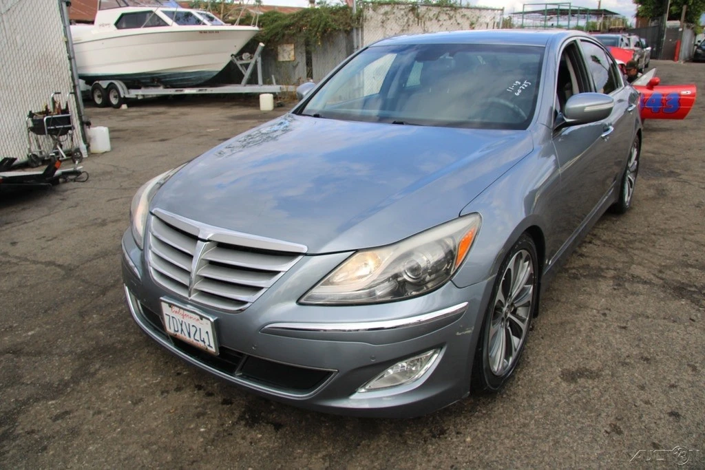 2014 Hyundai Genesis - Image 2 of 21