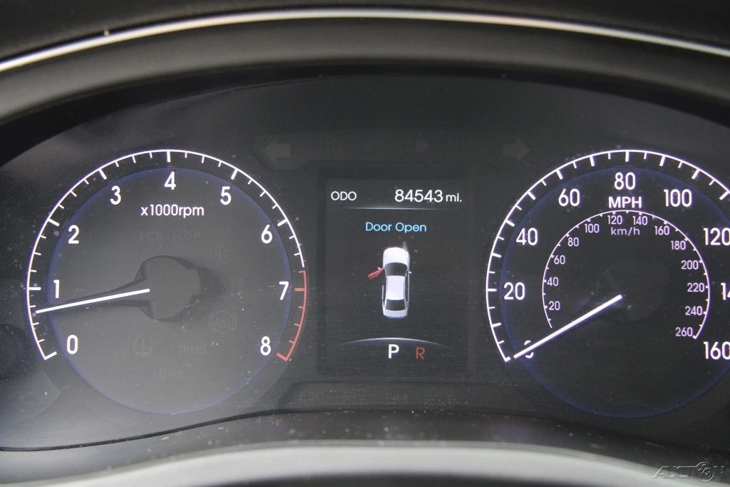 2014 Hyundai Genesis - Image 17 of 21