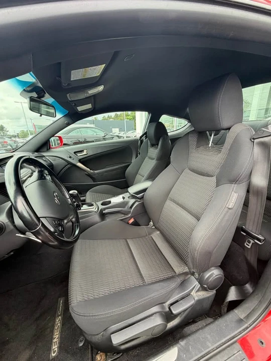 2014 Hyundai Genesis Coupe - Image 5 of 11