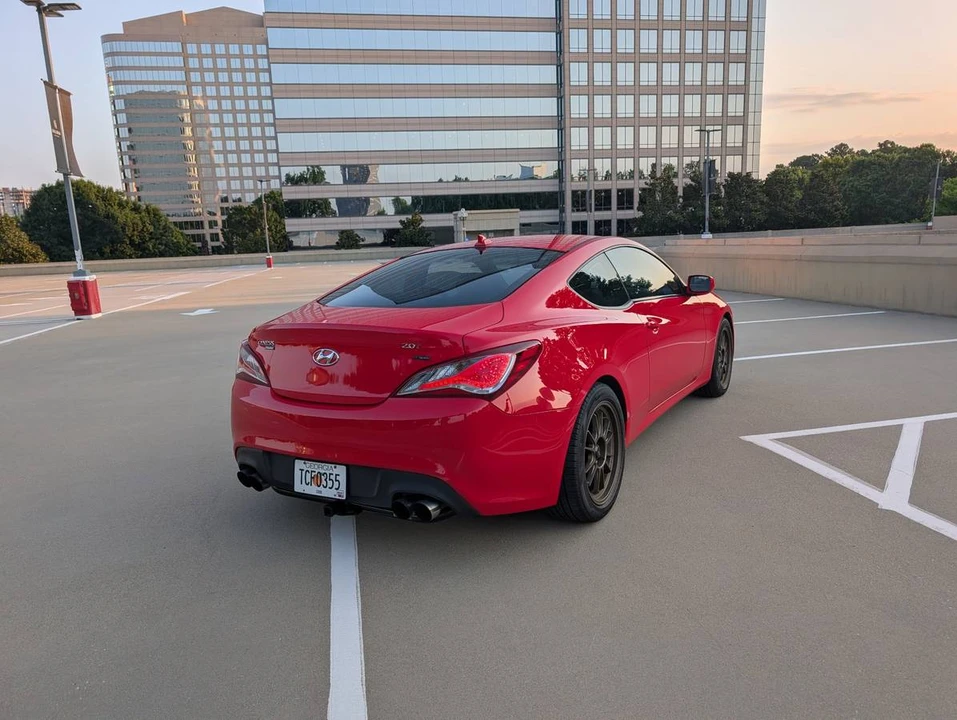2014 Hyundai Genesis Coupe - Image 5 of 23