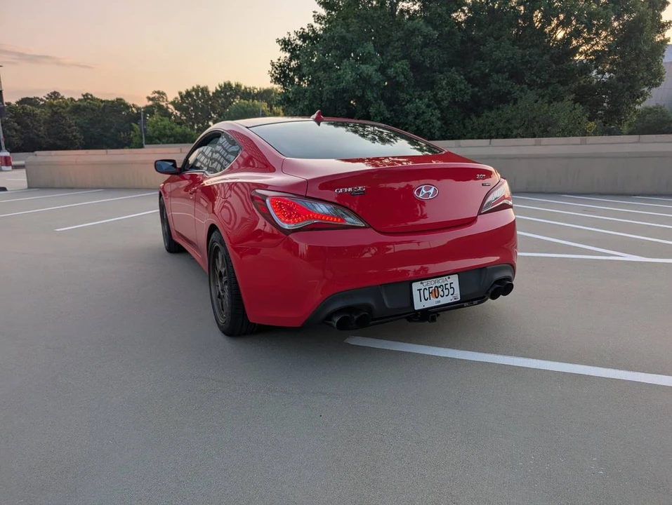 2014 Hyundai Genesis Coupe - Image 6 of 23