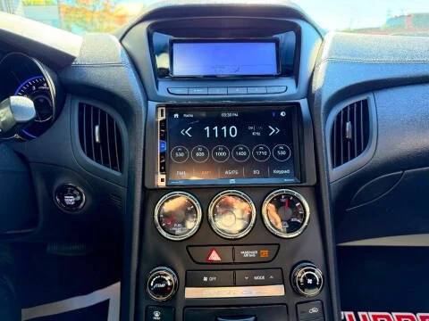 2014 Hyundai Genesis Coupe - Image 11 of 18