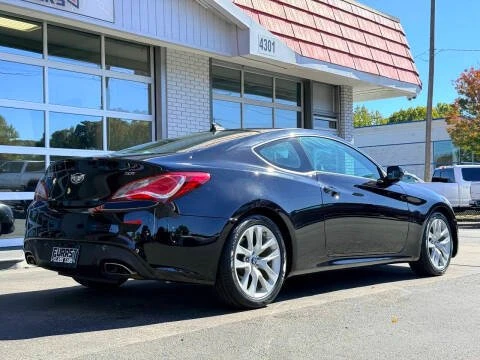 2014 Hyundai Genesis Coupe - Image 3 of 18