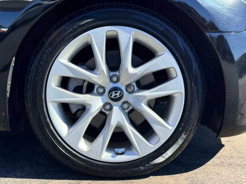 2014 Hyundai Genesis Coupe - Image 7 of 16
