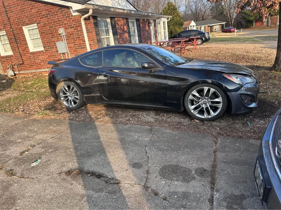 2014 Hyundai Genesis Coupe - Image 3 of 9