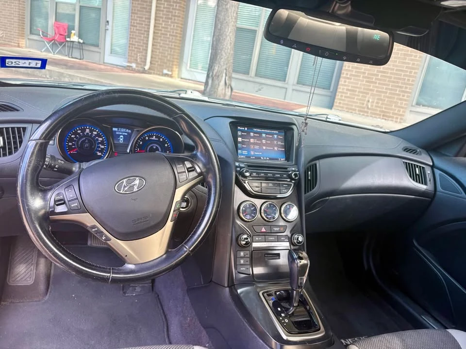 2014 Hyundai Genesis Coupe - Image 6 of 14