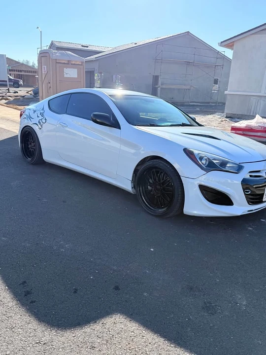 2014 Hyundai Genesis Coupe - Image 3 of 6