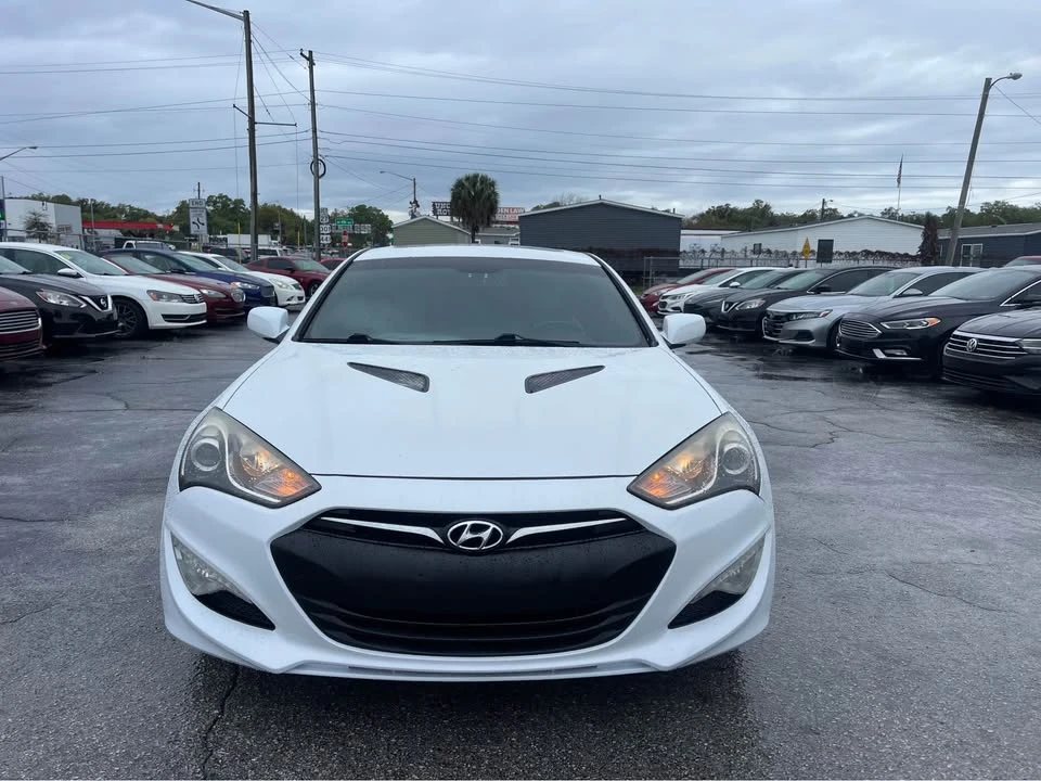 2014 Hyundai Genesis Coupe - Image 2 of 12