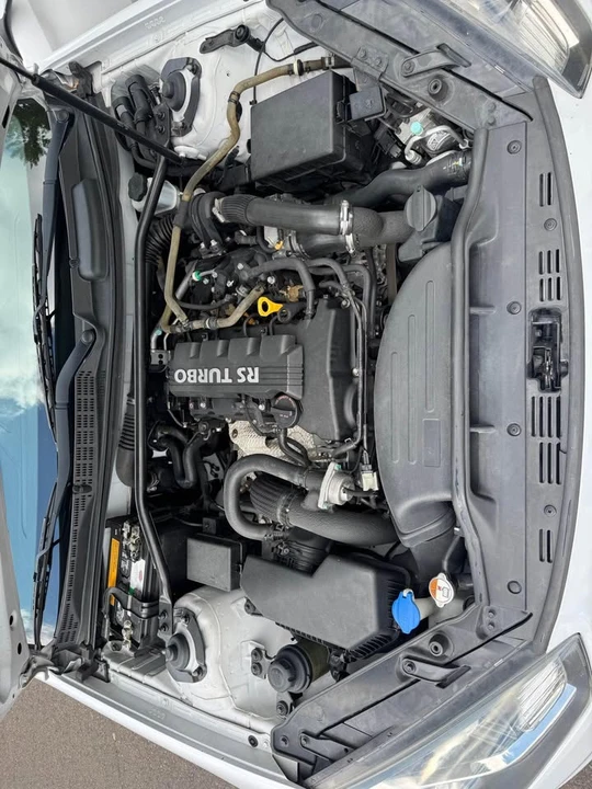 2014 Hyundai Genesis Coupe - Image 14 of 16