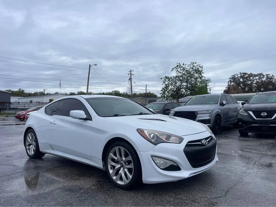 2014 Hyundai Genesis Coupe - Image 3 of 12
