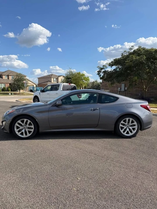 2014 Hyundai Genesis Coupe - Image 4 of 15