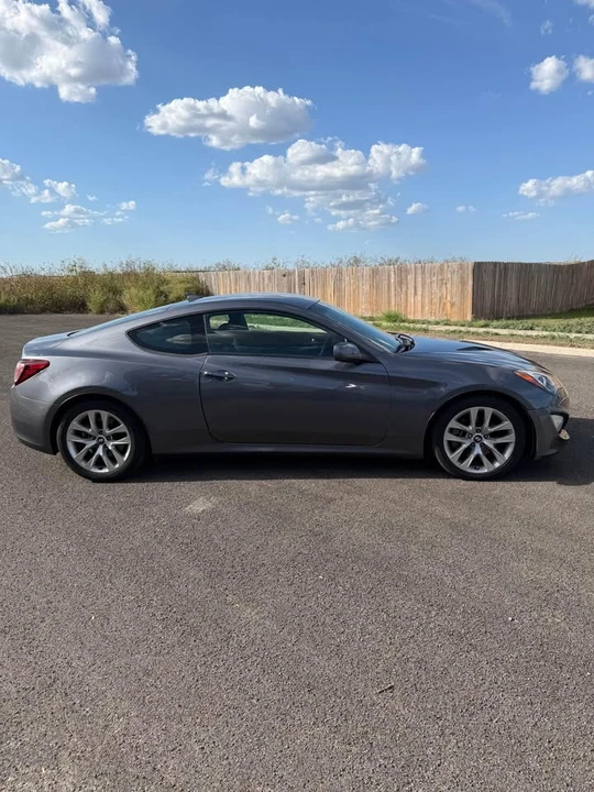 2014 Hyundai Genesis Coupe - Image 8 of 15