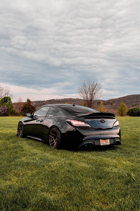 2014 Hyundai Genesis Coupe - Image 5 of 10