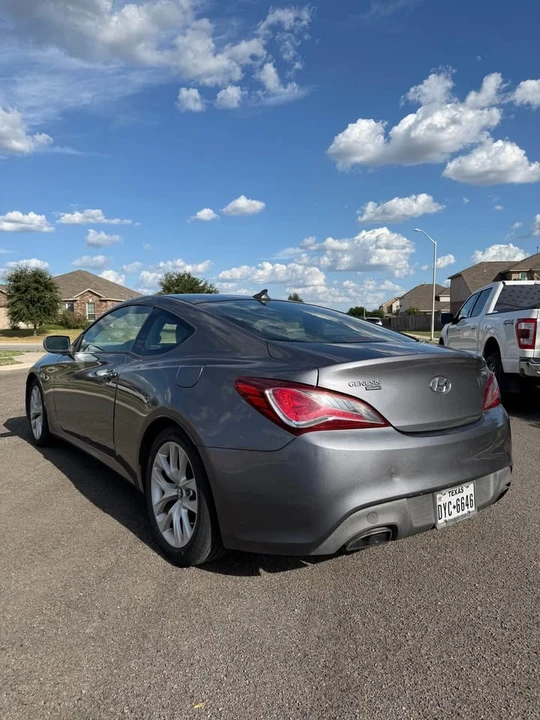 2014 Hyundai Genesis Coupe - Image 5 of 15