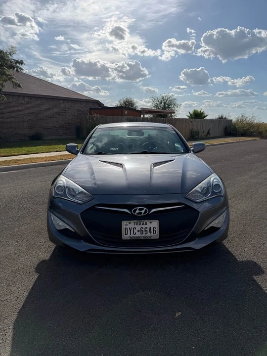 2014 Hyundai Genesis Coupe - Image 2 of 15