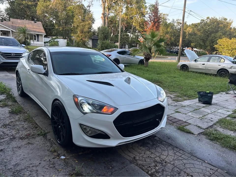 2014 Hyundai Genesis Coupe - Image 4 of 6
