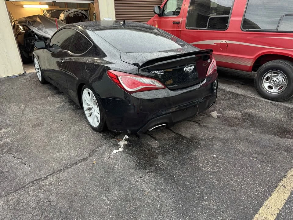 2014 Hyundai Genesis Coupe - Image 2 of 6