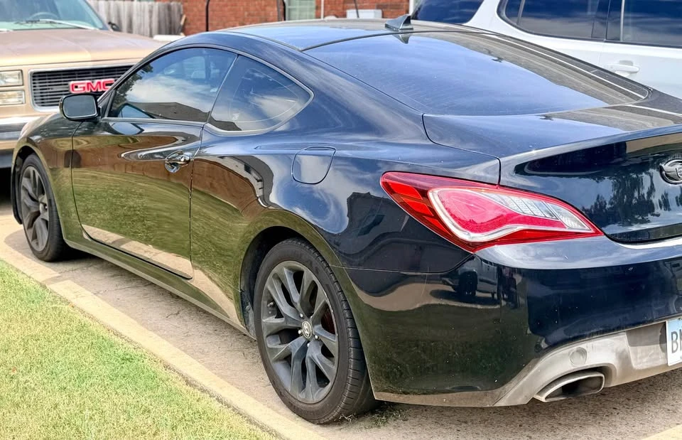 2014 Hyundai Genesis Coupe - Image 6 of 14