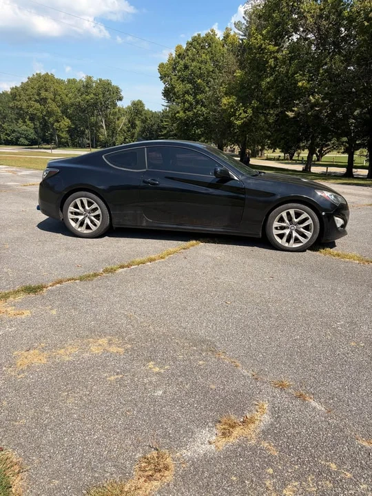 2014 Hyundai Genesis Coupe - Image 4 of 12