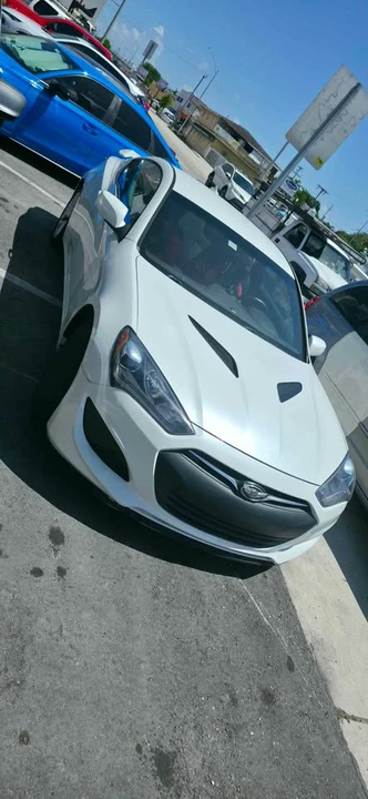 2014 Hyundai Genesis Coupe - Image 4 of 5