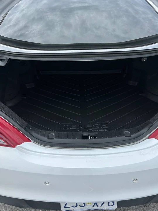 2014 Hyundai Genesis Coupe - Image 12 of 18