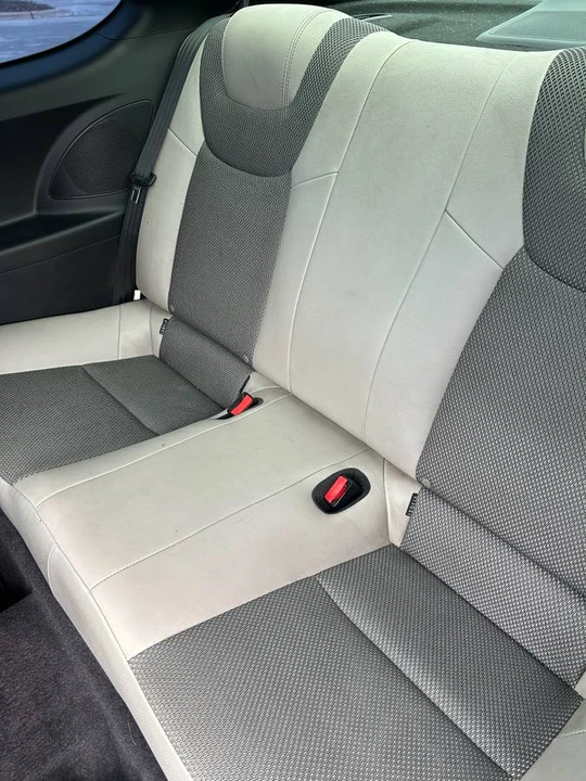 2014 Hyundai Genesis Coupe - Image 11 of 18