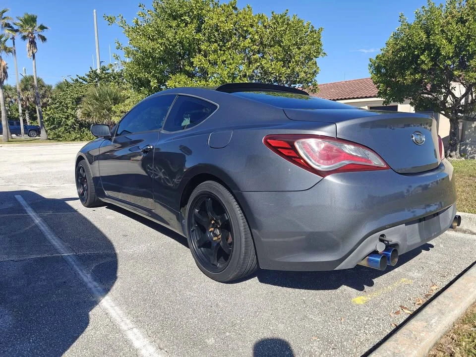 2014 Hyundai Genesis Coupe - Image 4 of 9