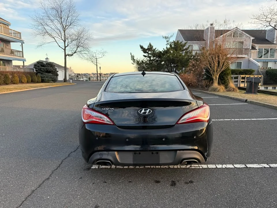 2014 Hyundai Genesis Coupe - Image 5 of 16