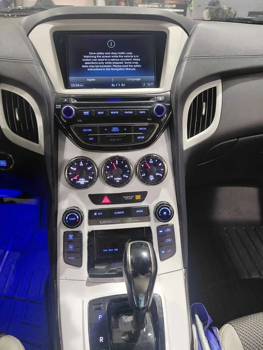 2014 Hyundai Genesis Coupe - Image 2 of 6
