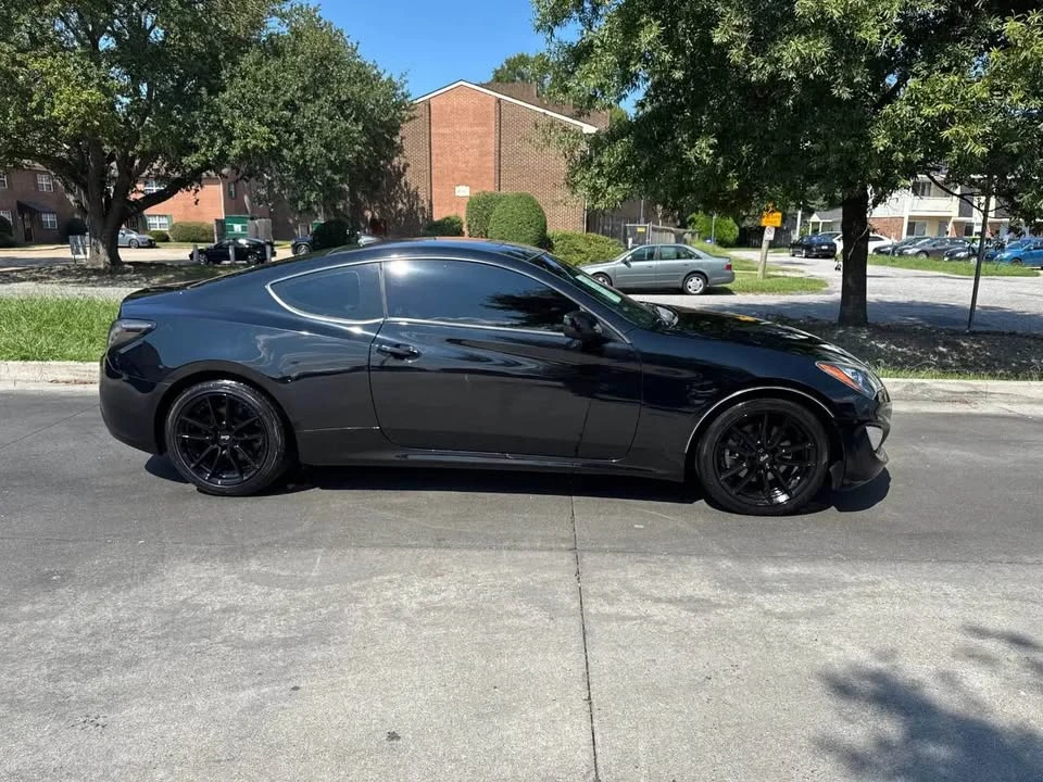 2014 Hyundai Genesis Coupe - Image 2 of 20