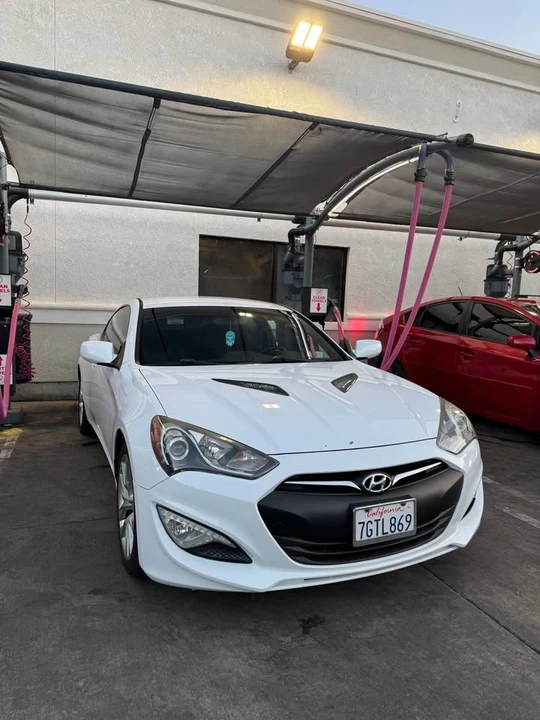 2014 Hyundai Genesis Coupe - Image 2 of 4