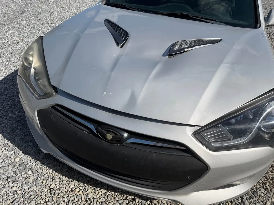 2014 Hyundai Genesis Coupe - Image 8 of 17
