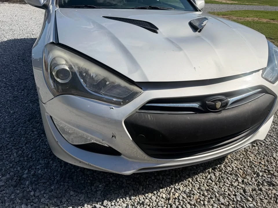 2014 Hyundai Genesis Coupe - Image 12 of 17
