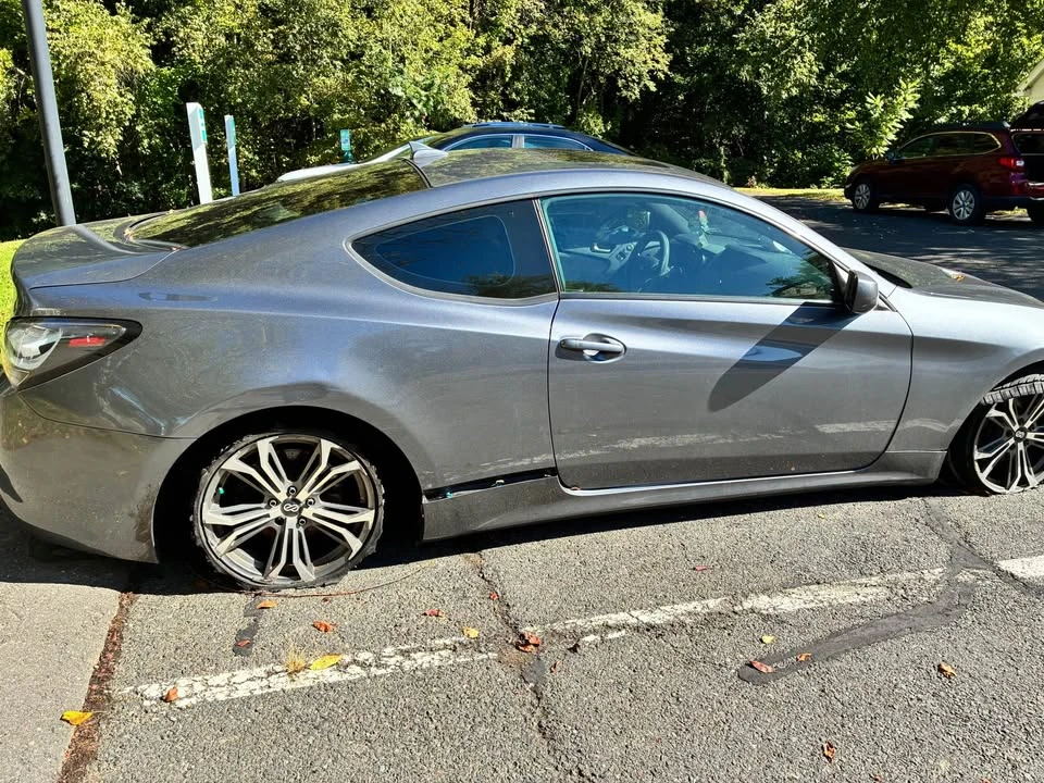 2014 Hyundai Genesis Coupe - Image 2 of 5
