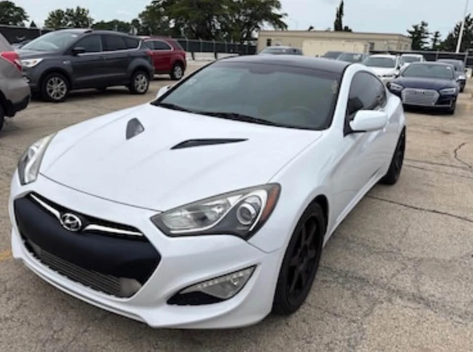 2014 Hyundai Genesis Coupe - Image 3 of 10
