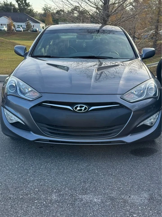 2014 Hyundai Genesis Coupe - Image 4 of 8