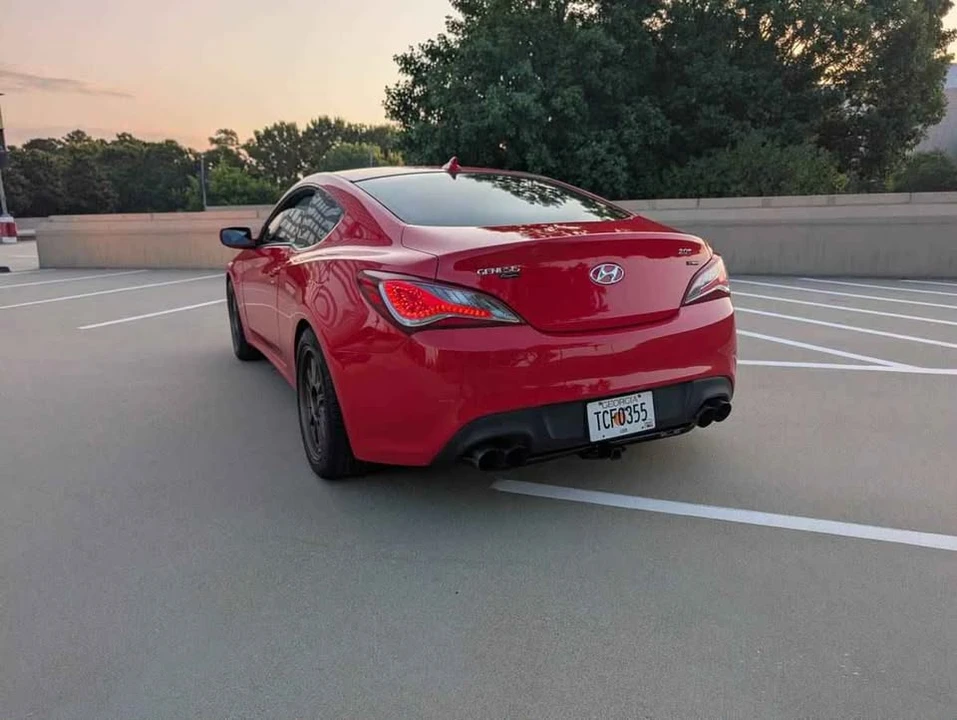 2014 Hyundai Genesis Coupe - Image 9 of 20