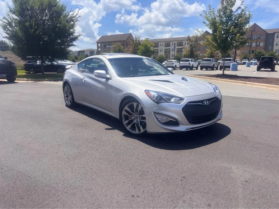 2014 Hyundai Genesis Coupe - Image 2 of 6