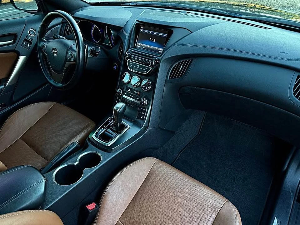 2014 Hyundai Genesis Coupe - Image 13 of 20