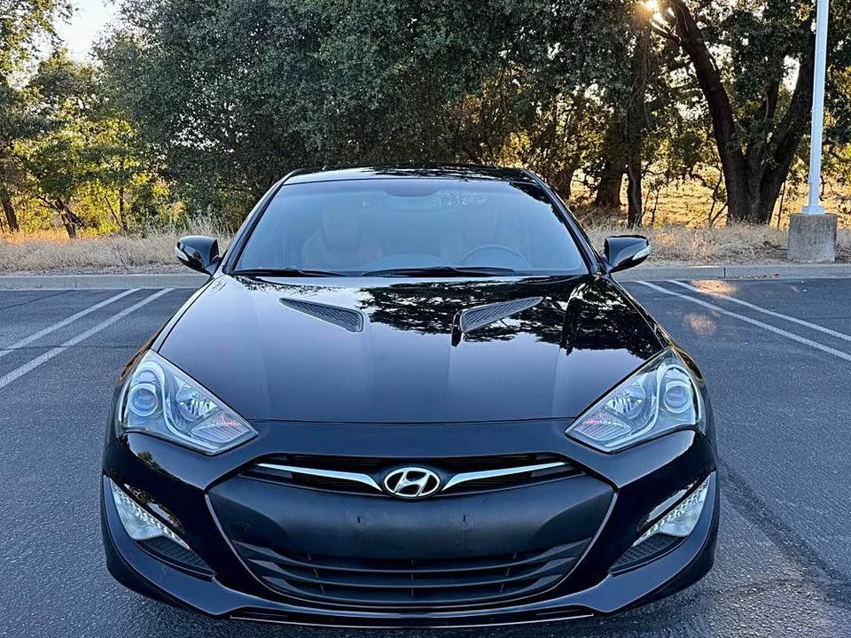 2014 Hyundai Genesis Coupe - Image 2 of 20