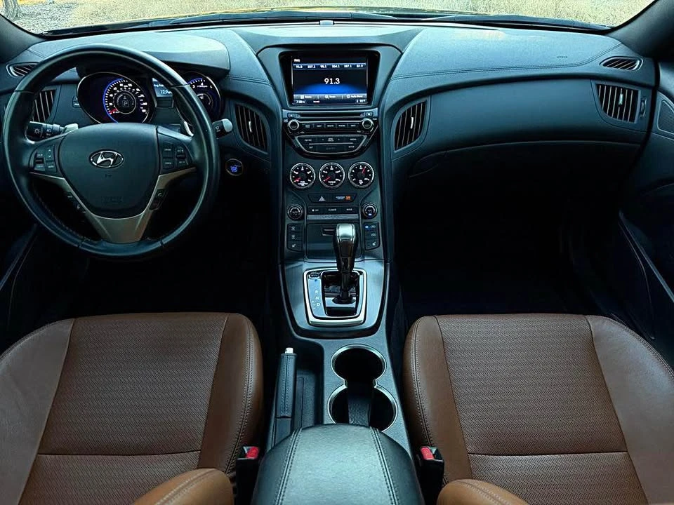 2014 Hyundai Genesis Coupe - Image 9 of 20