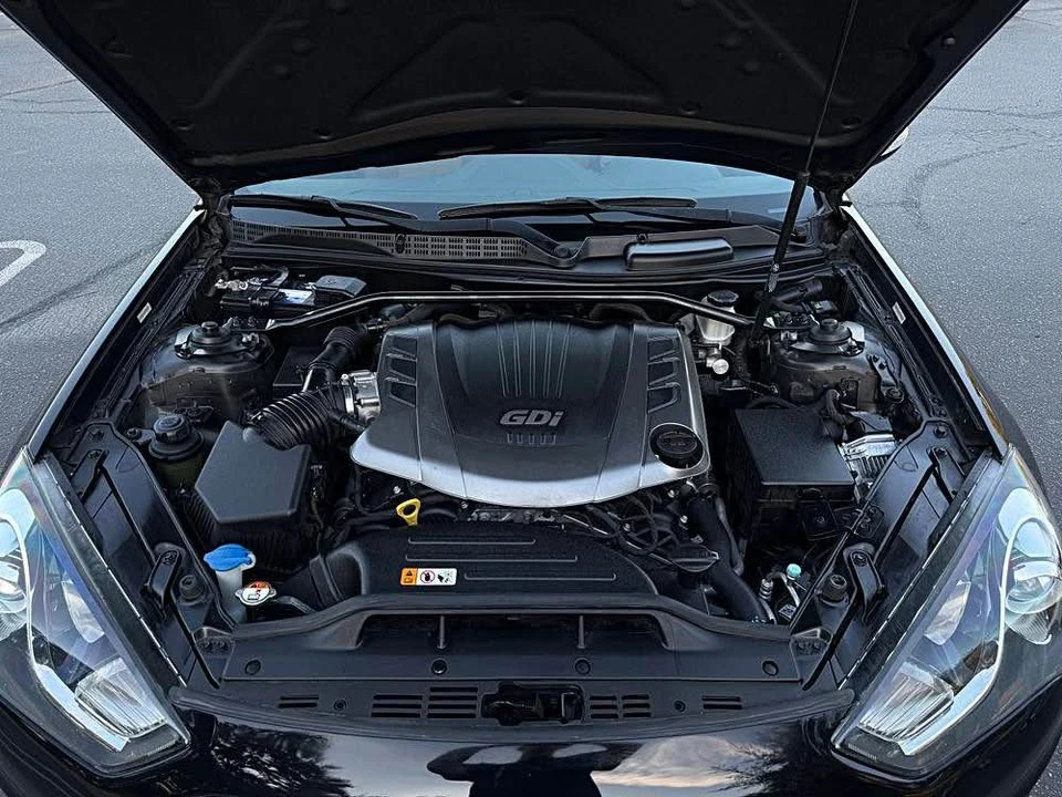 2014 Hyundai Genesis Coupe - Image 17 of 20