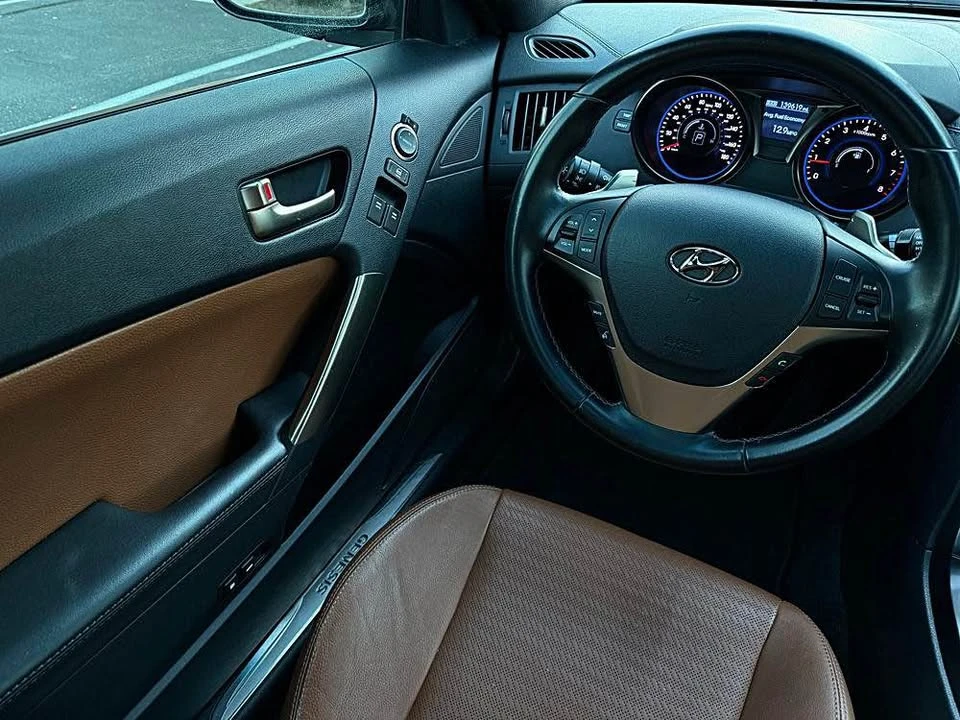 2014 Hyundai Genesis Coupe - Image 11 of 20