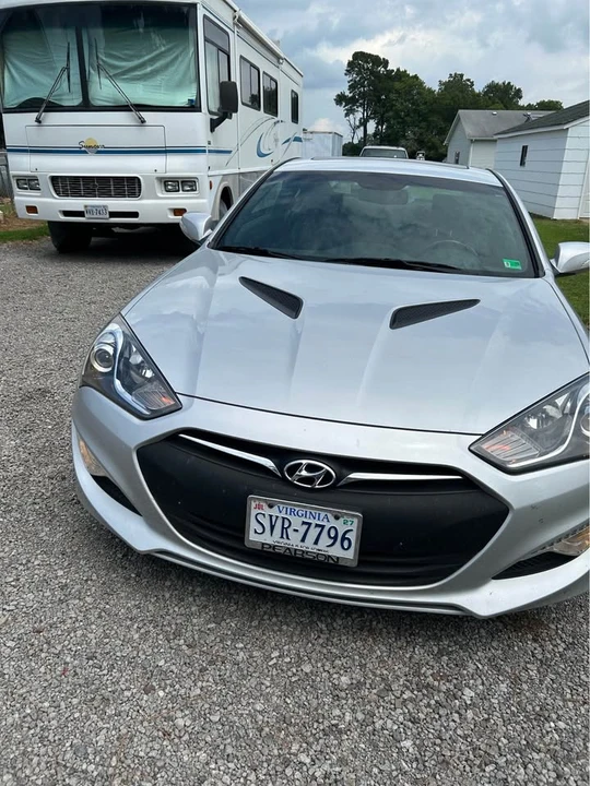 2014 Hyundai Genesis Coupe - Image 11 of 20