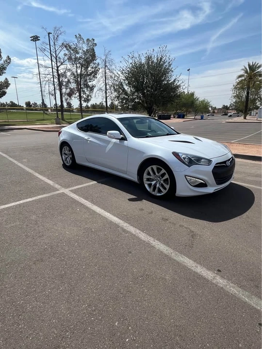 2014 Hyundai Genesis Coupe - Image 3 of 15