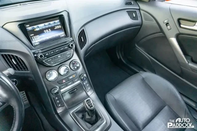 2014 Hyundai Genesis Coupe - Image 18 of 21